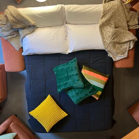 Ann' Amari Amaranto Neapel