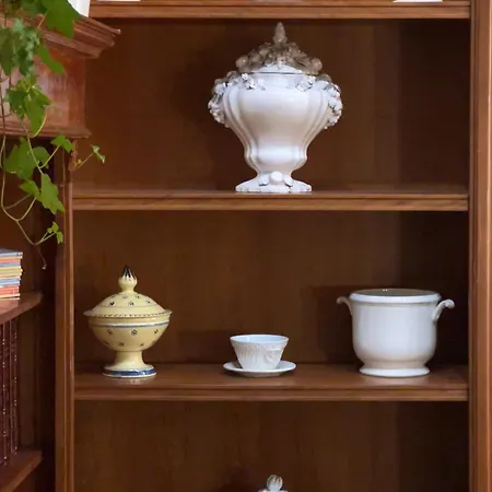 Ann' Amari Amaranto Lägenhet Neapel