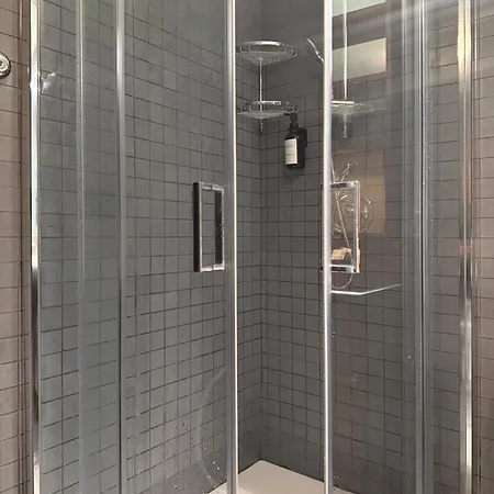 Ann' Amari Amaranto Lägenhet Neapel